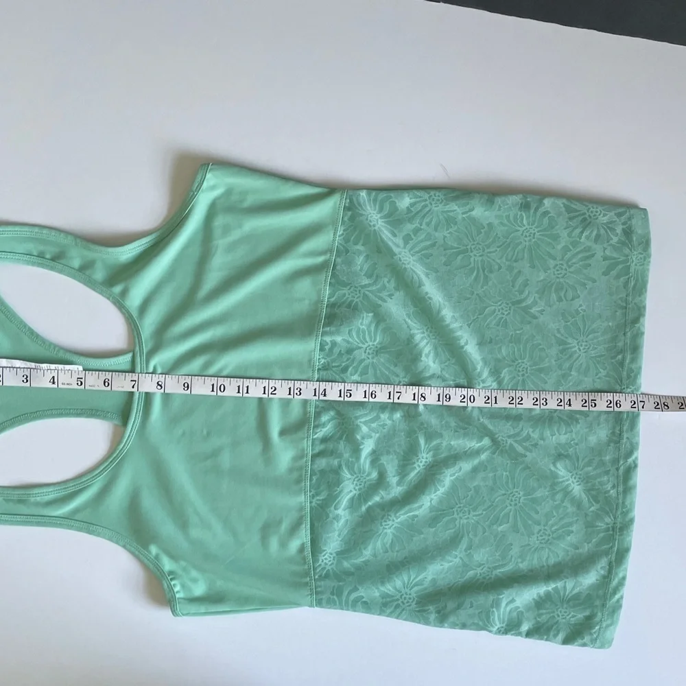 Fabletics Racer Back Tank Top Size M - Picture 7 of 7